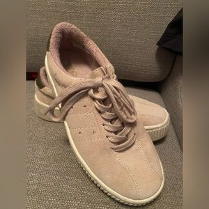 Gola Women's Super Court Suede Sneaker Blush size 6